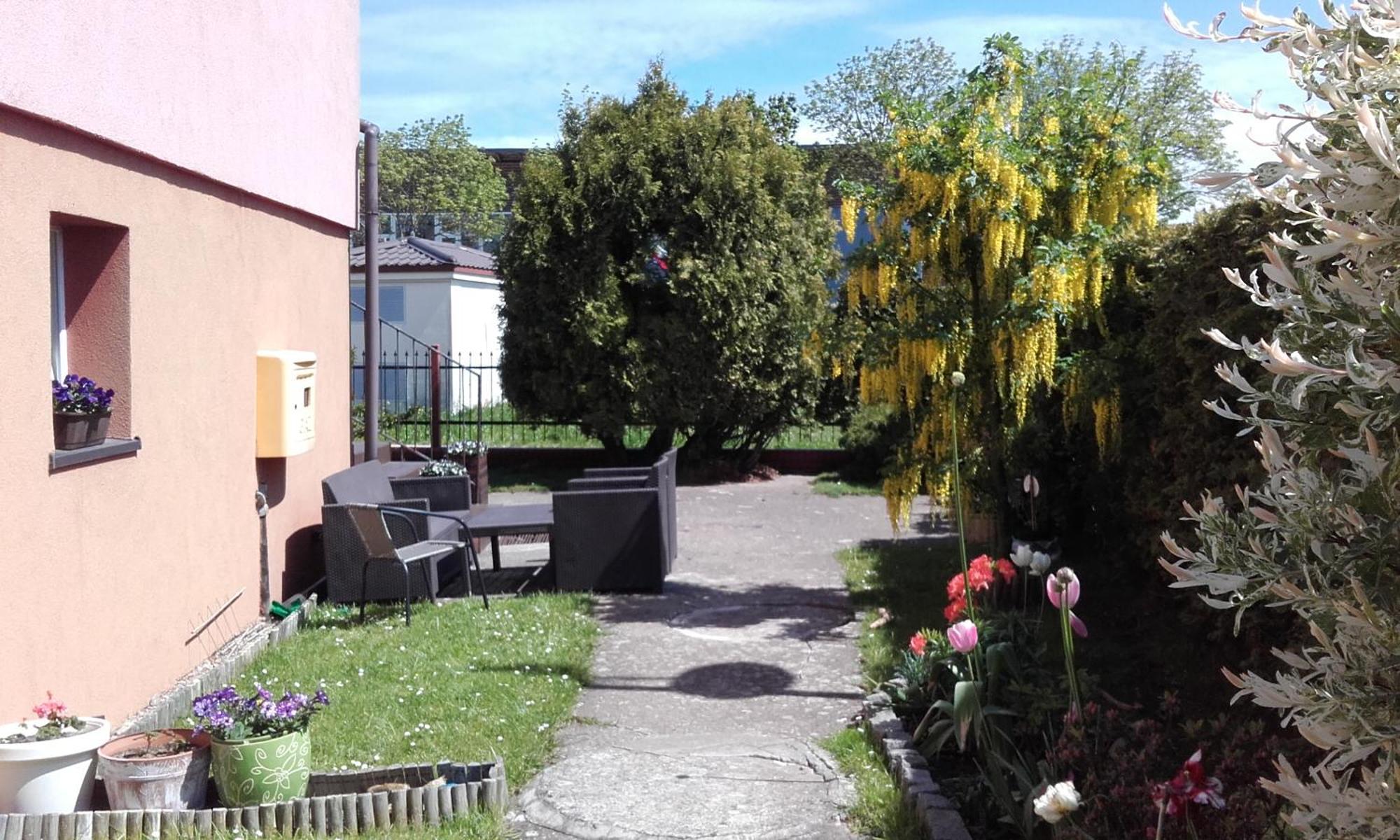 Pokoje Goscinne U Teresy Mrzeżyno Exterior foto