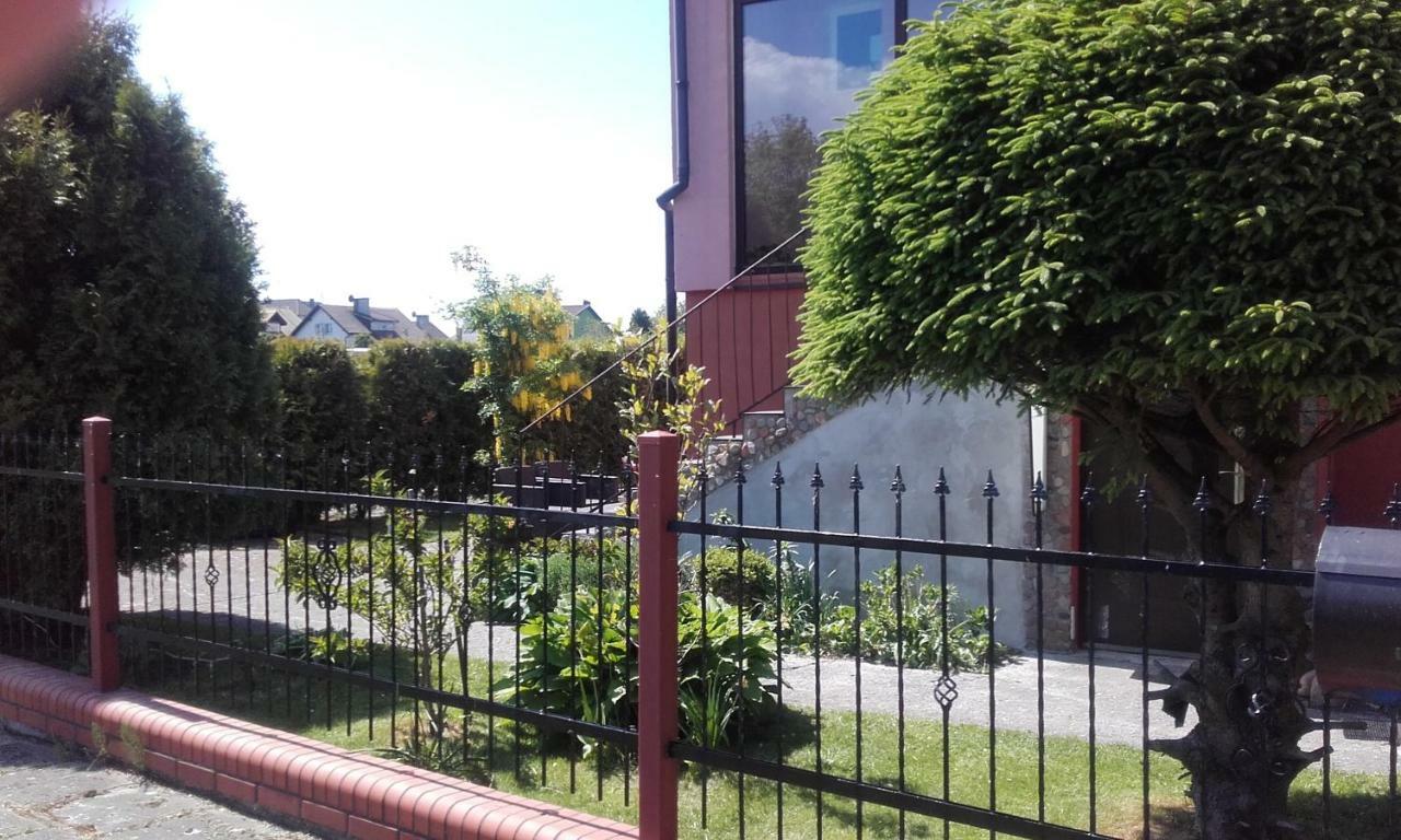 Pokoje Goscinne U Teresy Mrzeżyno Exterior foto