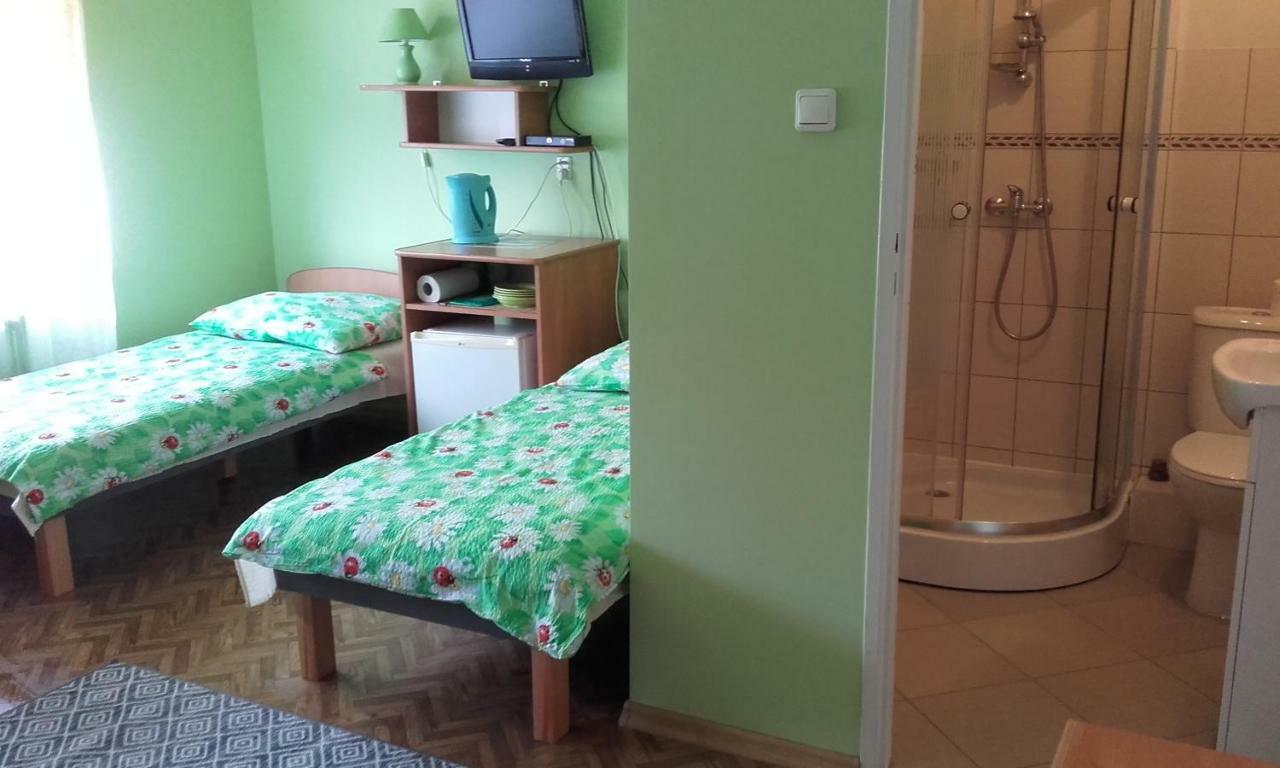 Pokoje Goscinne U Teresy Mrzeżyno Exterior foto